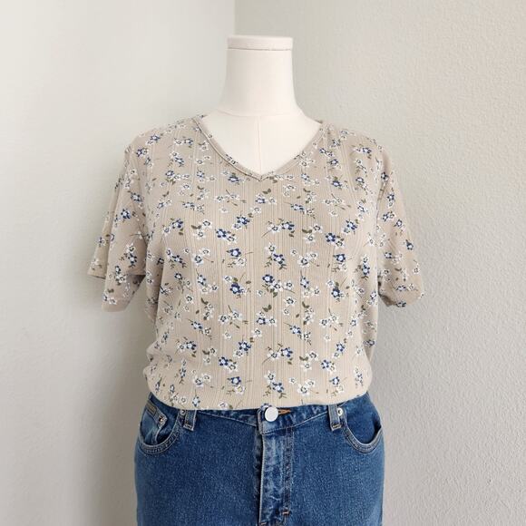 Vintage 90s Basic Editions Tan Floral Cottagecore V Neck T Shirt L - Picture 1 of 9